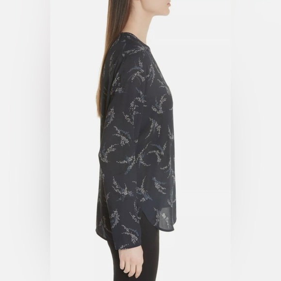Vince Sprig Floral Print V-Neck Blouse Navy S - Picture 2 of 9